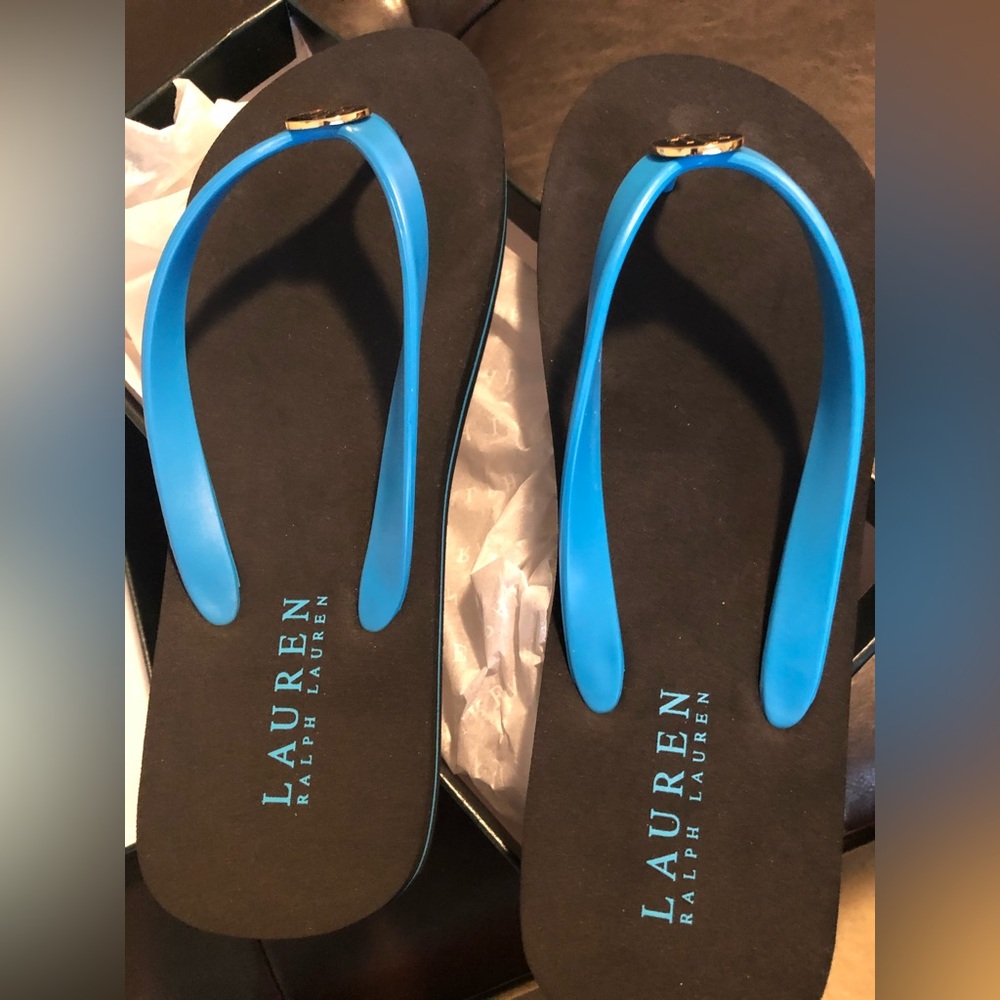 Lauren Ralph Lauren Turquoise women’s flip flops, size 9 New